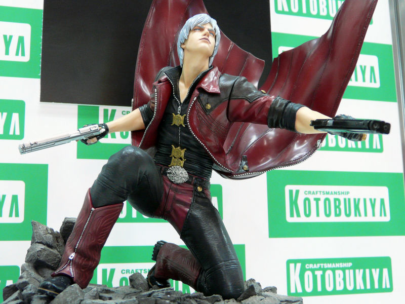 Illustration for article titled Kotobukiya and the Art of Kick-Ass Figure Making